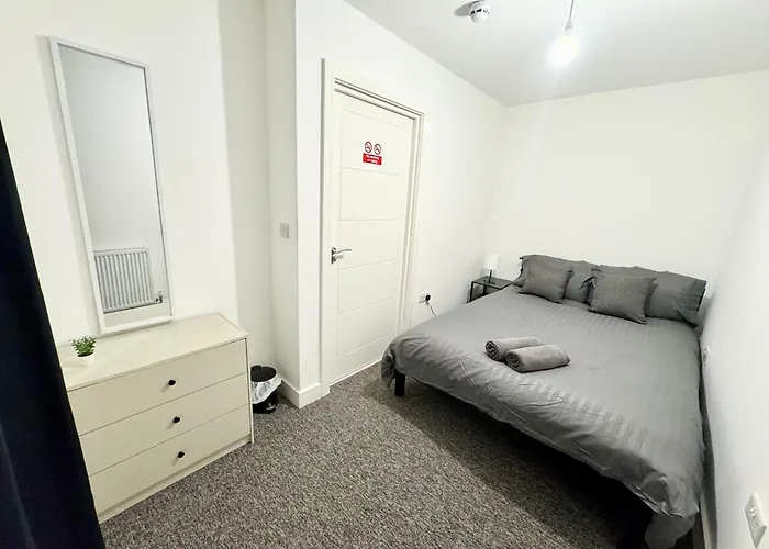 Small Double Room Westbury-On-Trym