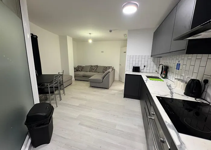 Small Double Room Westbury-On-Trym